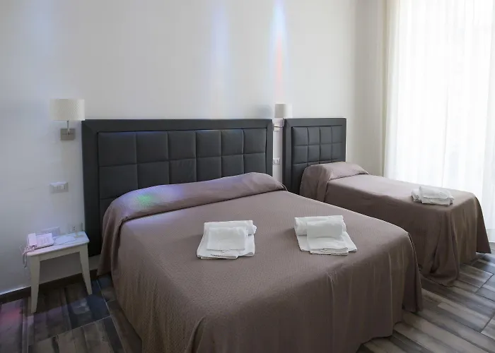 Bed and Breakfast Napoli Garibaldi Square